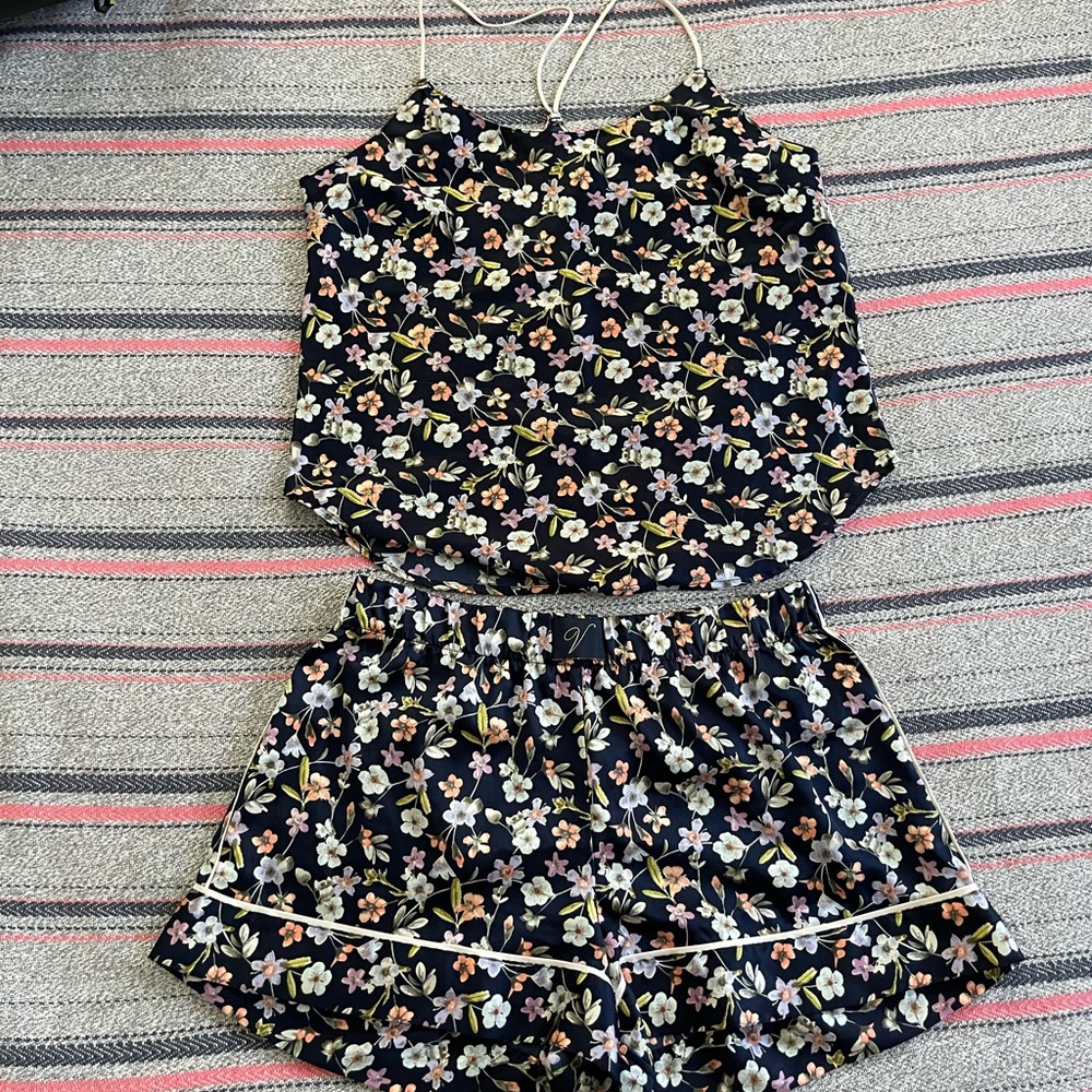 Victoria’s Secret PJ size small